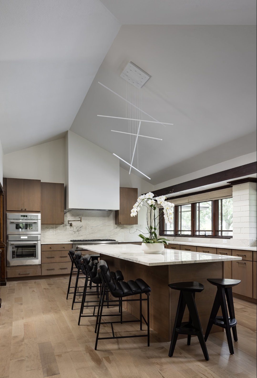 Florida Lakefront — interior view 2