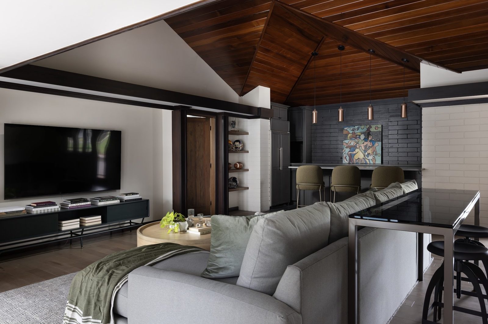 Florida Lakefront interior